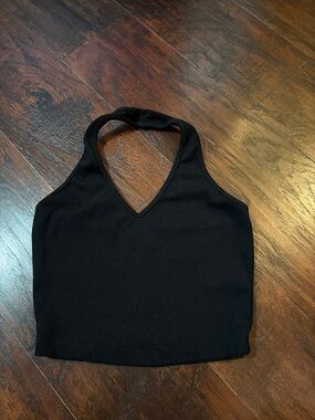 Signature Black Ribbed Halter V-Neck Crop